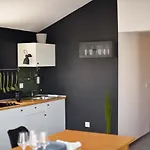 아파트 Vinetan