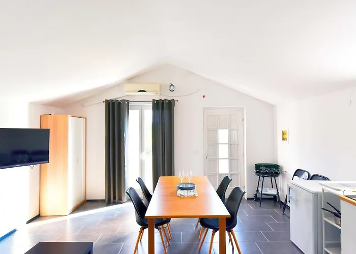 Apartman Vinetan Betina (Sibenik-Knin)